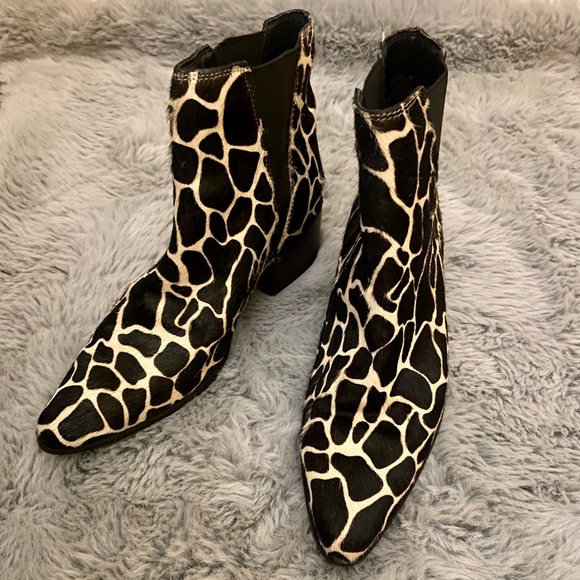 Urban Outfitters Shoes Giraffe Booties - Picture 4 of 4